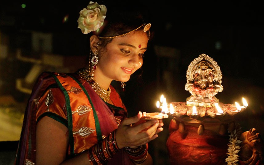 Significance of Lighting a Lamp Meaning and Significance of Deepam Famous Pandit Sri